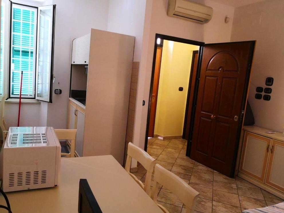 Ferienwohnung Flats 15 - New Opening Rom Exterior foto